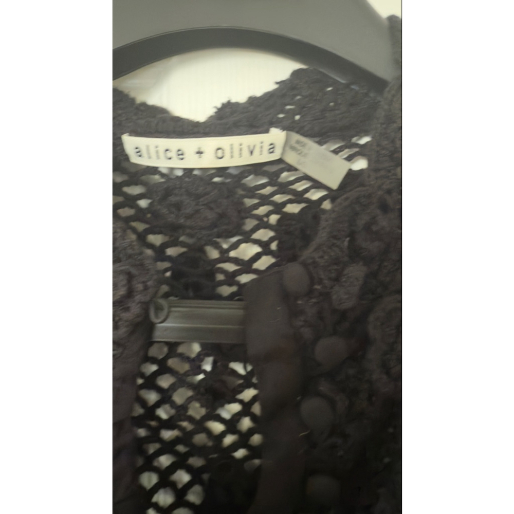Women's Alice + Olivia Black Crochet Embroidered Blouse large - Picture 4 of 7